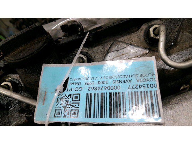 MOTOR CON ACCESORIOS Y CAJA DE CAMBIOS TOYOTA AVENSIS