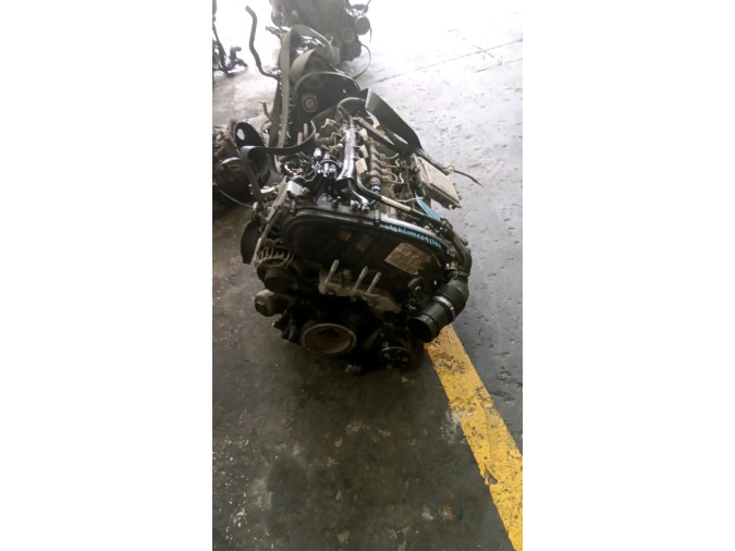 MOTOR CON ACCESORIOS SIN CAJA DE CAMBIOS LANCIA DELTA III 2011
