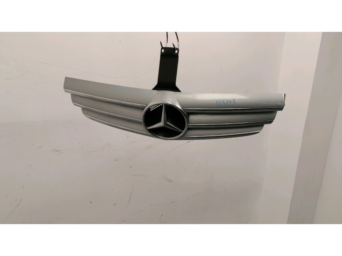 REJILLA DELANTERA MERCEDES CLK 280