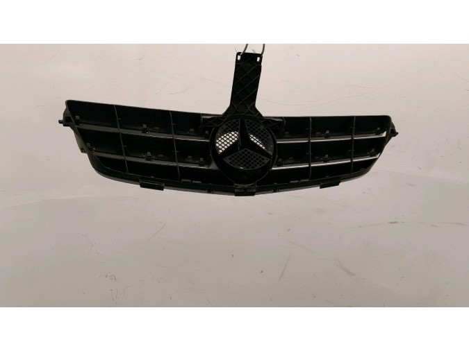 REJILLA DELANTERA MERCEDES CLK 280