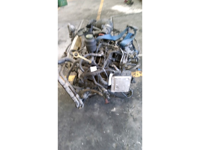 MOTOR CON ACCESORIOS SIN CAJA DE CAMBIOS VOLKSWAGEN CRAFTER 2015