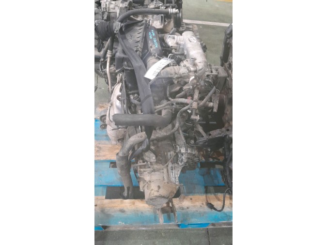 MOTOR CON ACCESORIOS Y CAJA DE CAMBIOS HYUNDAI ATOS