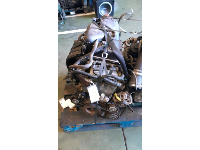MOTOR CON ACCESORIOS Y CAJA DE CAMBIOS NISSAN MICRA 2008