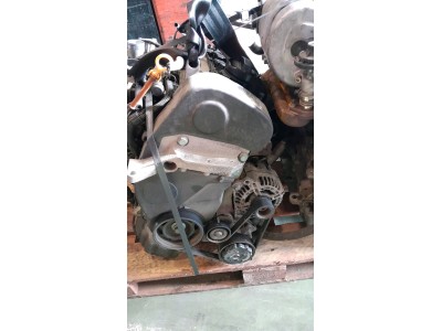 MOTOR CON ACCESORIOS Y CAJA DE CAMBIOS VOLKSWAGEN POLO 2002