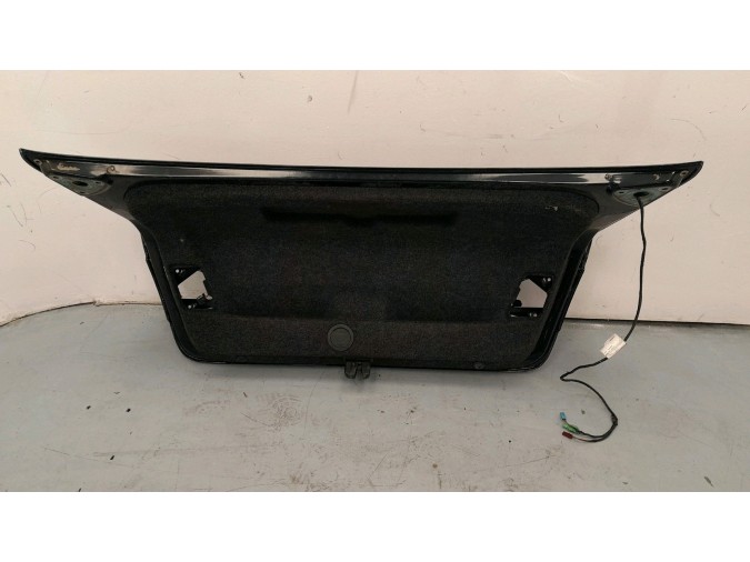 PORTON TRASERO VOLKSWAGEN PASSAT NEGRO 2010