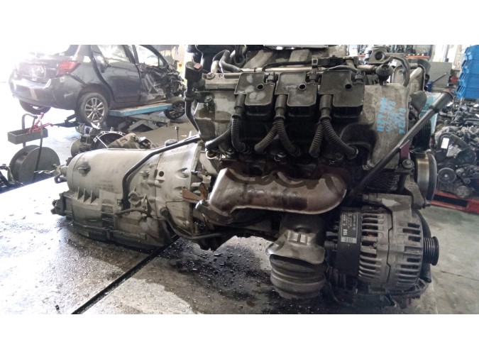 MOTOR CON ACCESORIOS Y CAJA DE CAMBIOS MERCEDES S 320
