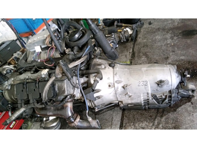 MOTOR CON ACCESORIOS Y CAJA DE CAMBIOS MERCEDES S 320
