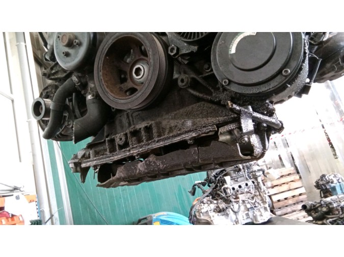 MOTOR CON ACCESORIOS Y CAJA DE CAMBIOS MERCEDES S 320