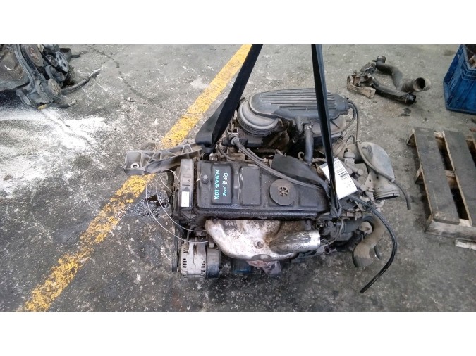 MOTOR CON ACCESORIOS SIN CAJA DE CAMBIOS CITROEN ZX 1995