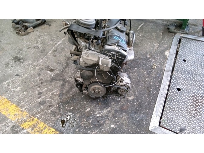 MOTOR CON ACCESORIOS SIN CAJA DE CAMBIOS CITROEN ZX 1995