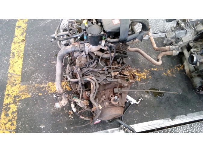 MOTOR CON ACCESORIOS Y CAJA DE CAMBIOS CITROEN XANTIA 1995