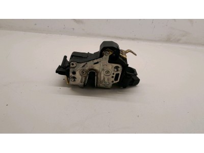 cerradura puerta delantera izquierda MERCEDES CLK 200 KOMPRESSOR 2001