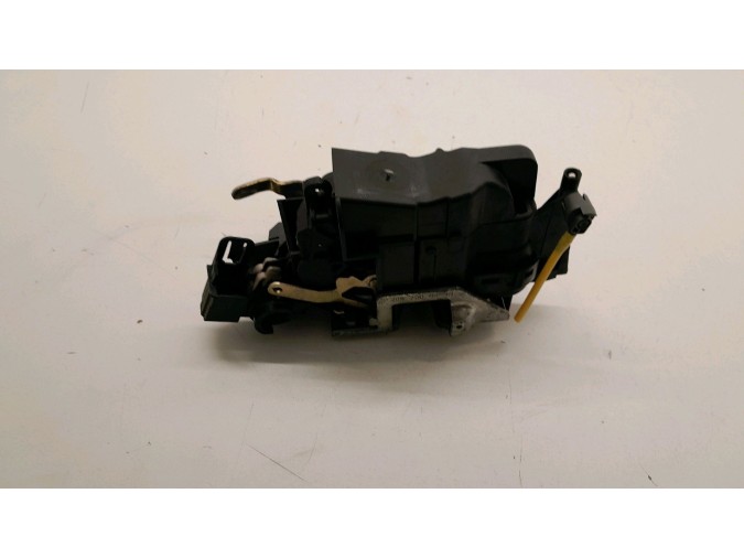 cerradura puerta delantera izquierda MERCEDES CLK 200 KOMPRESSOR 2001