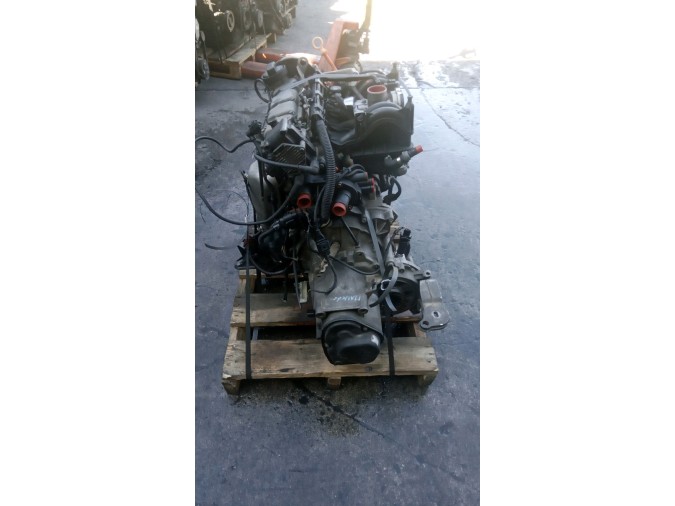 MOTOR CON ACCESORIOS SIN CAJA DE CAMBIOS SEAT IBIZA 2000