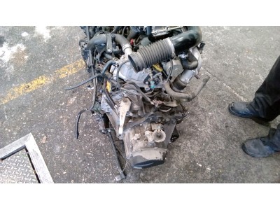MOTOR CON ACCESORIOS Y CAJA DE CAMBIOS CITROEN XANTIA 2001