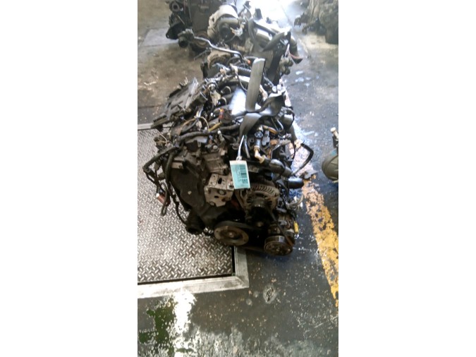 MOTOR CON ACCESORIOS Y CAJA DE CAMBIOS PEUGEOT 407 2005