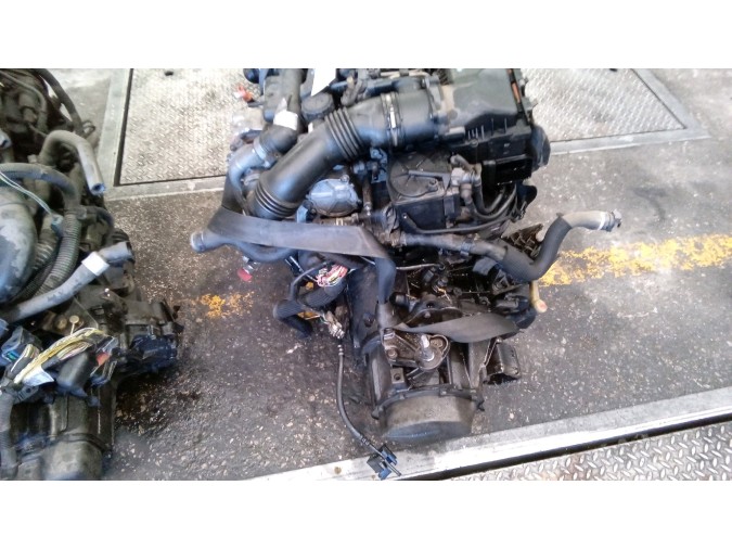 MOTOR CON ACCESORIOS Y CAJA DE CAMBIOS PEUGEOT 307 2008