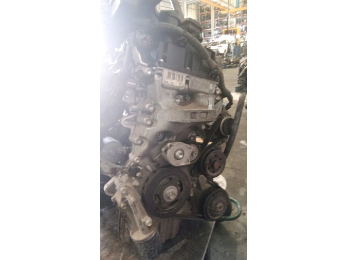 MOTOR CON ACCESORIOS Y CAJA DE CAMBIOS TOYOTA YARIS 2015