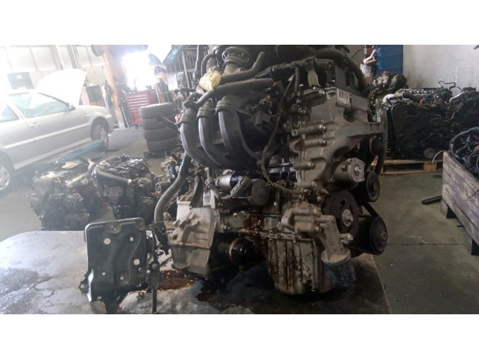 MOTOR CON ACCESORIOS Y CAJA DE CAMBIOS TOYOTA YARIS 2015