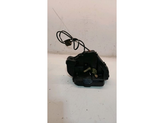 CERRADURA PUERTA TRASERA IZQUIERDA MERCEDES C 180 KOMPRESSOR 2006