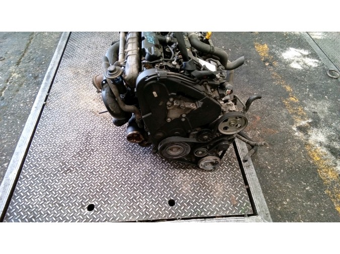 MOTOR CON ACCESORIOS Y CAJA DE CAMBIOS PEUGEOT 406 2000