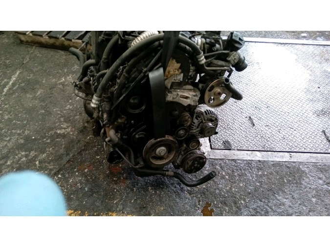 MOTOR CON ACCESORIOS Y CAJA DE CAMBIOS CITROEN XSARA PICASSO 2007