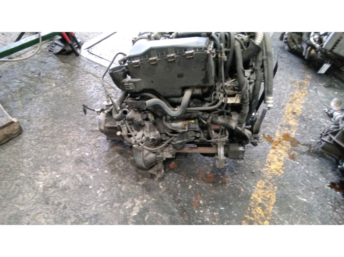 MOTOR CON ACCESORIOS Y CAJA DE CAMBIOS CITROEN XSARA PICASSO 2007