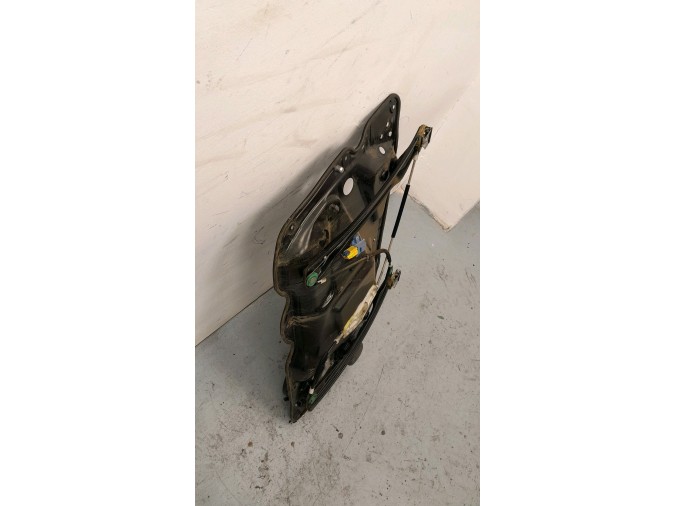 ELEVALUNAS DELANTERO DERECHO VOLKSWAGEN PASSAT 2005