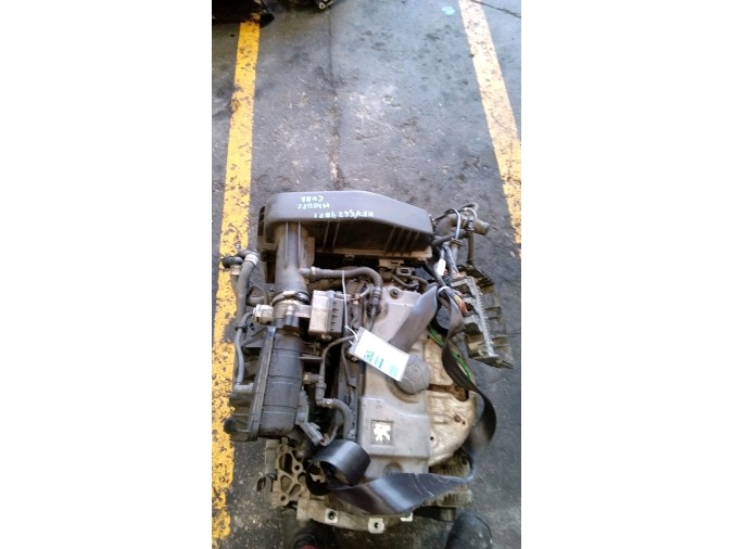 MOTOR CON ACCESORIOS Y CAJA DE CAMBIOS PEUGEOT 207 2007