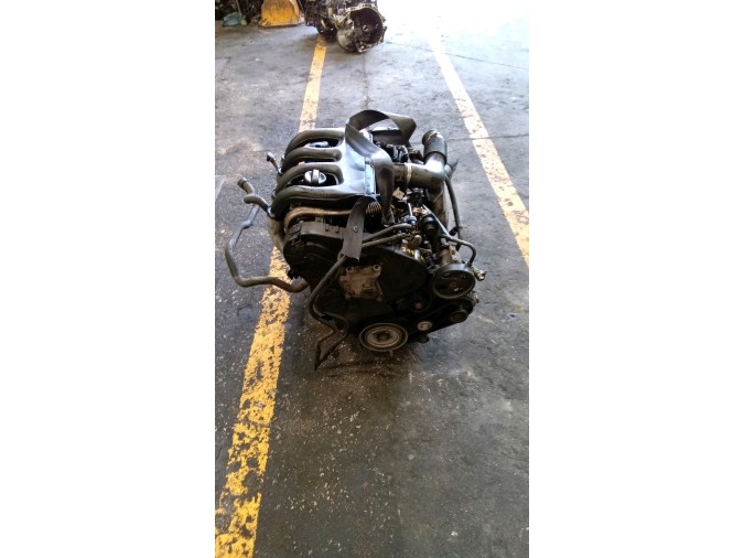 MOTOR CON ACCESORIOS Y CAJA DE CAMBIOS CITROEN XSARA 1998