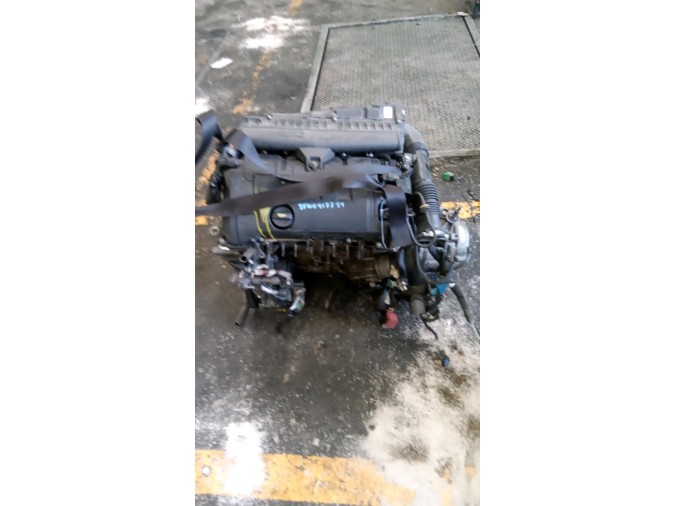 MOTOR CON ACCESORIOS Y CAJA DE CAMBIOS PEUGEOT 308 2008