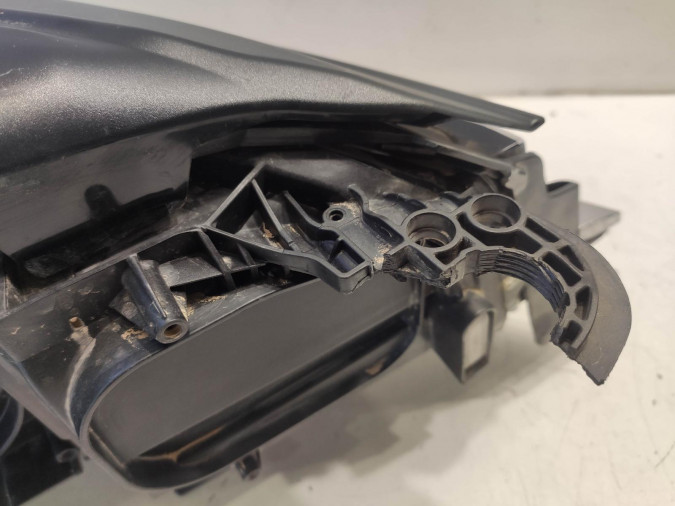 FARO DELANTERO IZQUIERDO VOLKSWAGEN ARTEON 2021