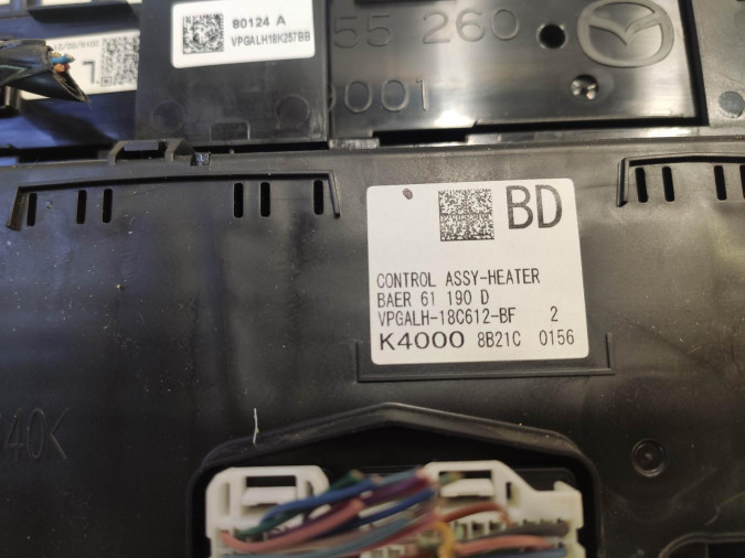 MANDO CALEFACCION MAZDA 3 2018