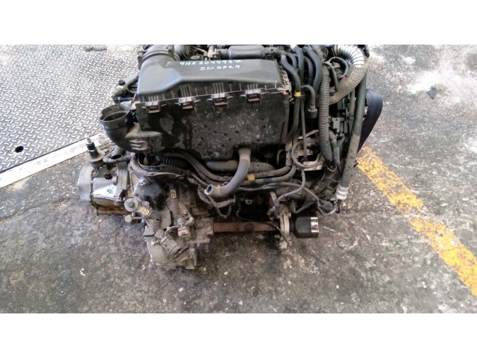 MOTOR CON ACCESORIOS Y CAJA DE CAMBIOS CITROEN XSARA PICASSO 2006