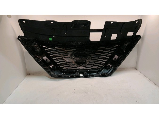 REJILLA DELANTERA NISSAN QASHQAI 2019