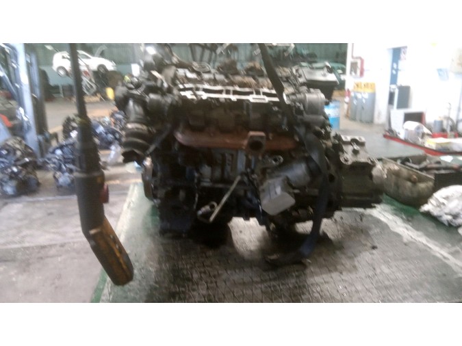 MOTOR CON ACCESORIOS Y CAJA DE CAMBIOS PEUGEOT 207 2008