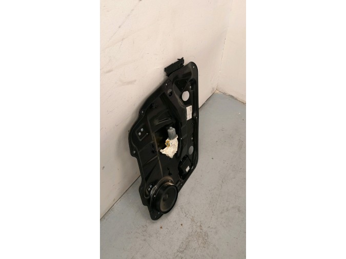 ELEVALUNAS DELANTERO IZQUIERDO MERCEDES ML 320 CDI 4MATIC 2005