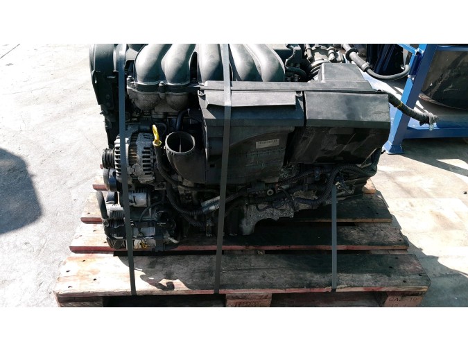 MOTOR CON ACCESORIOS SIN CAJA DE CAMBIOS VOLVO C70