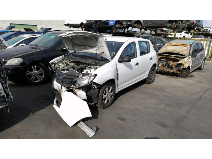CENTRALITA MOTOR UCE DACIA SANDERO 2014