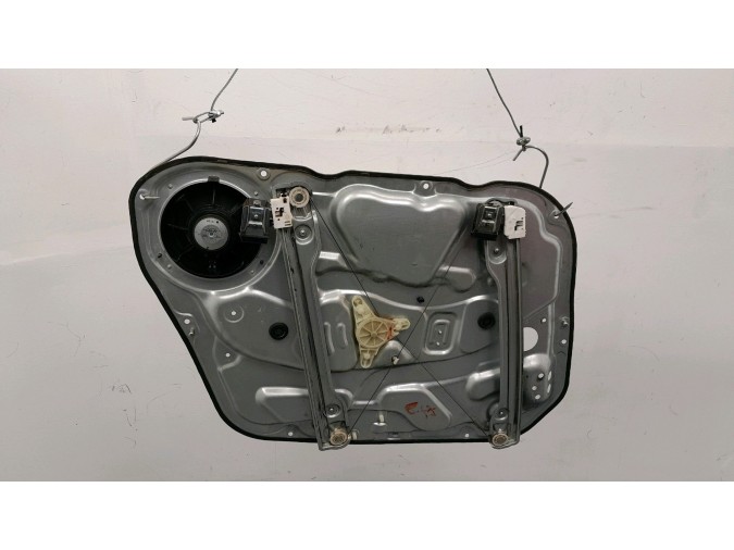 ELEVALUNAS DELANTERO DERECHO HYUNDAI I30 2012