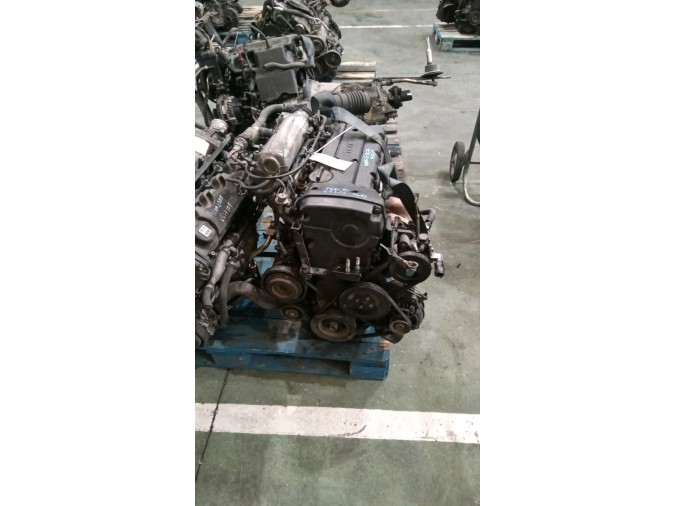 MOTOR CON ACCESORIOS Y CAJA DE CAMBIOS HYUNDAI LANTRA 1998