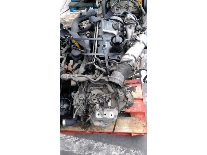 MOTOR CON ACCESORIOS Y CAJA DE CAMBIOS SEAT LEON 2003