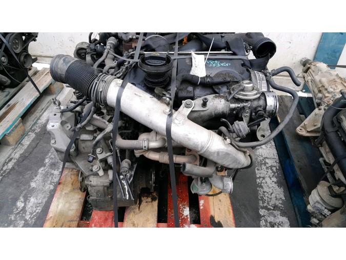 MOTOR CON ACCESORIOS Y CAJA DE CAMBIOS SEAT LEON 2003