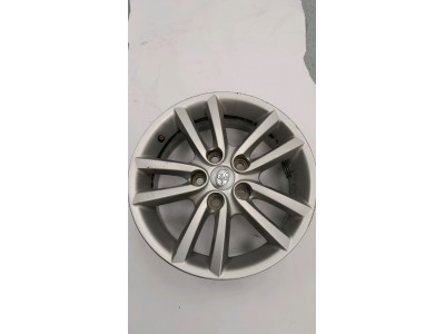LLANTA SO TOYOTA AURIS 2010