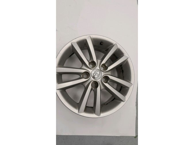 LLANTA SO TOYOTA AURIS 2010