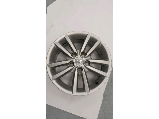 LLANTA SO TOYOTA AURIS 2010