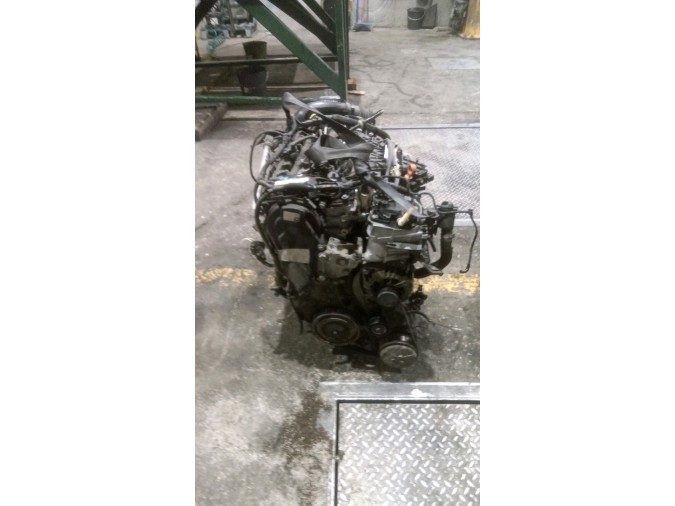 MOTOR CON ACCESORIOS Y CAJA DE CAMBIOS CITROEN JUMPY 2007