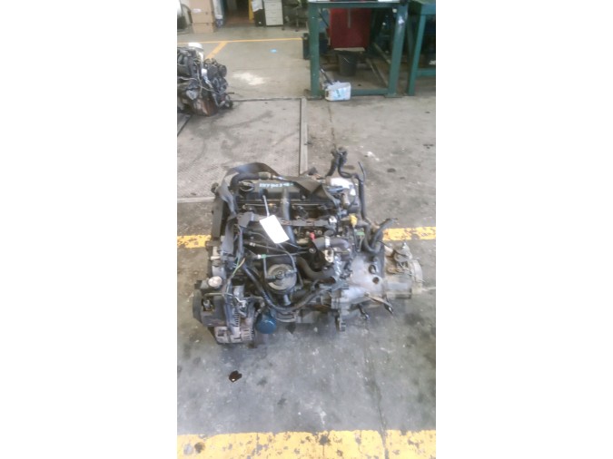 MOTOR CON ACCESORIOS Y CAJA DE CAMBIOS CITROEN XSARA 2001