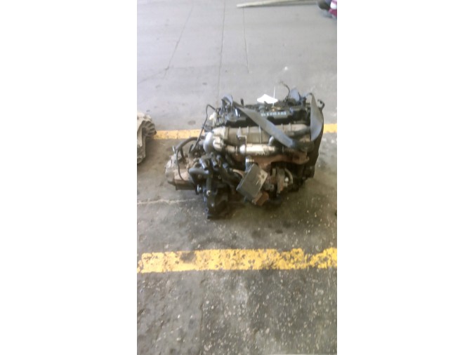 MOTOR CON ACCESORIOS Y CAJA DE CAMBIOS CITROEN XSARA 2001