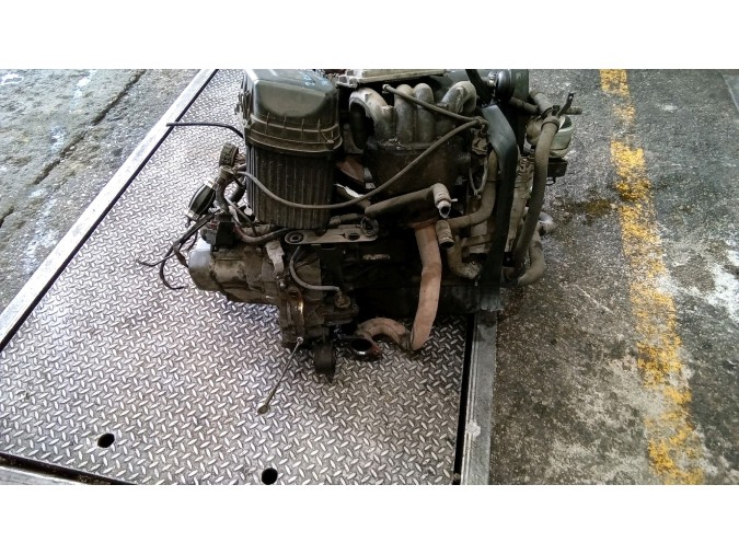 MOTOR CON ACCESORIOS Y CAJA DE CAMBIOS CITROEN SAXO 2001
